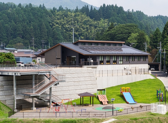 山県市美山支所　いわ桜コミュニティセンター